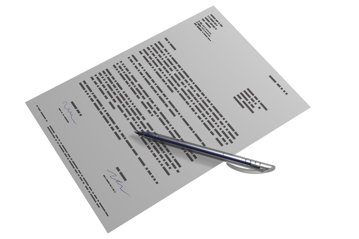 Lettre de demande sur papier libre avec un stylo posé dessus 