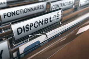 dossier dans des dossiers avec des étiquettes "fonctionnaires", "disponibilité" et "contractuel"